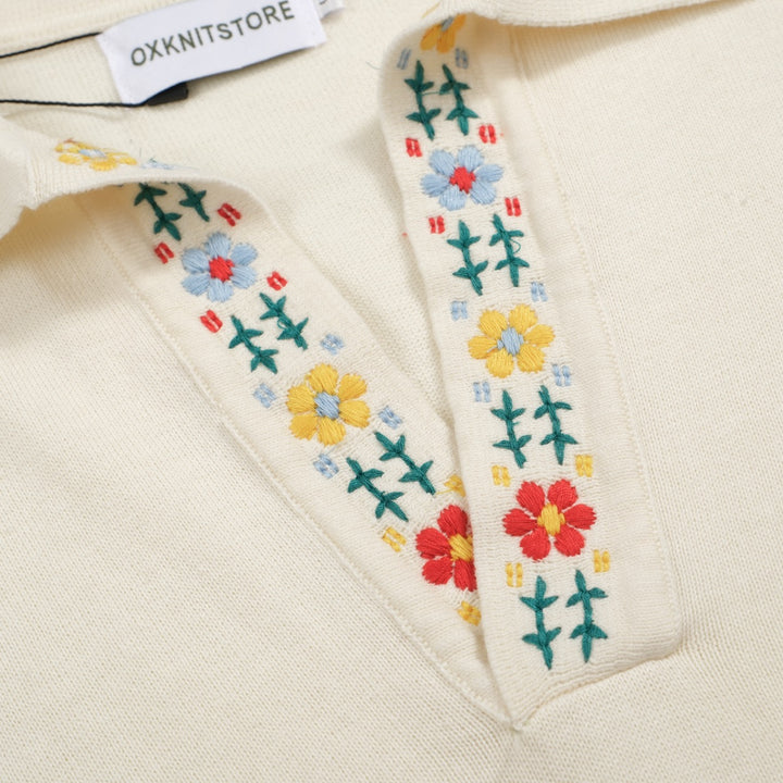 Pull en tricot brodé pour hommes des années 70 – Pull rétro crème avec détail de col floral