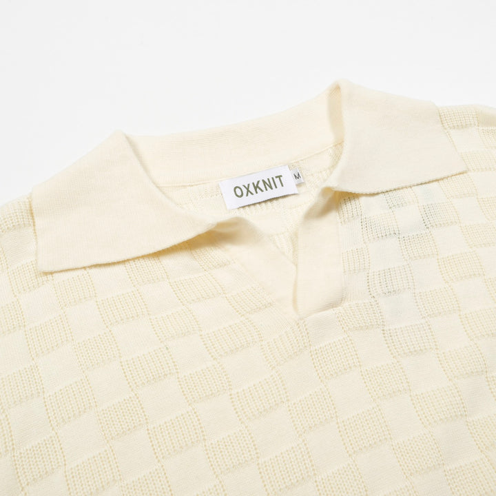 Polo col V homme blanc abricot texture rétro