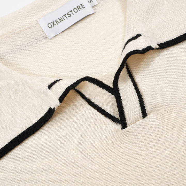 Polo masculino de malha Mod Cream dos anos 60 – acabamento preto