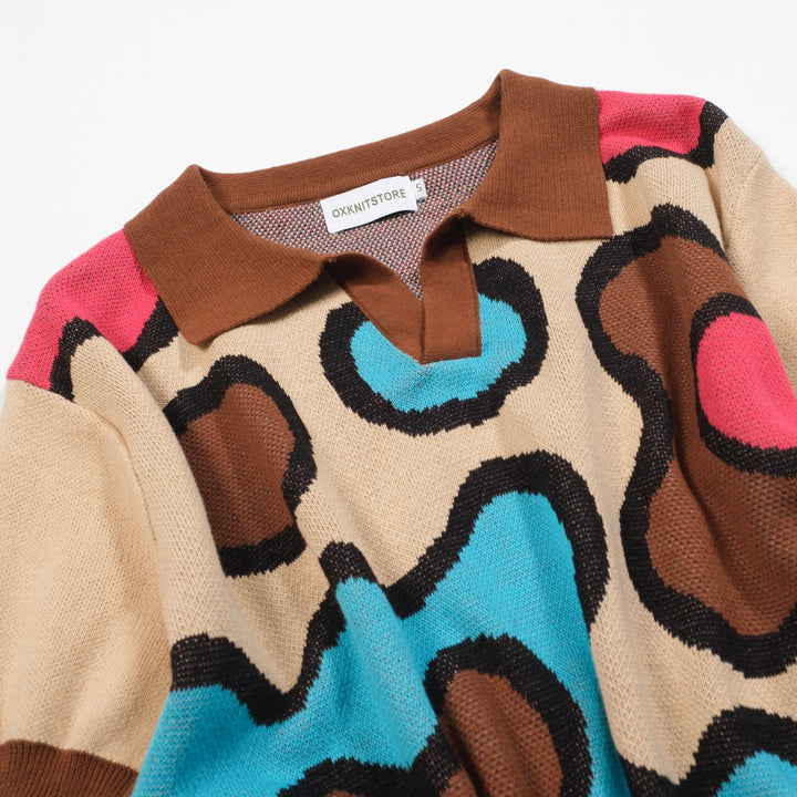 Men’s Retro 1970s Psychedelic Knit Polo Shirt – Vintage Brown with Abstract Multicolor Pattern