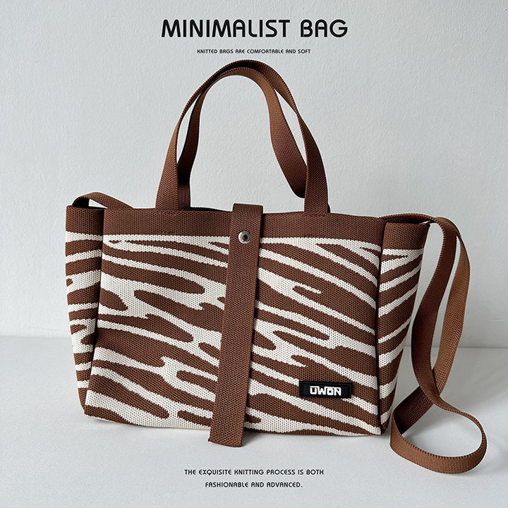 Zwart-witte geruite draagtas