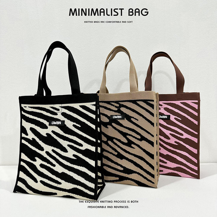 Zwart-witte diamantgebreide schoudertas