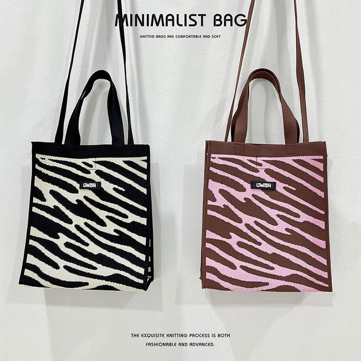 Zwart-witte diamantgebreide schoudertas