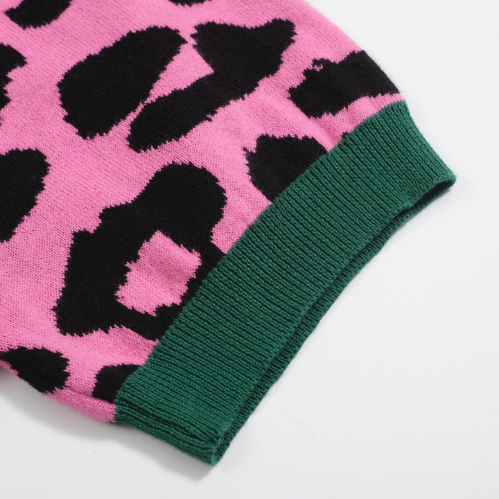 Retro-Strickpolo für Herren – Vintage-Rosa-Leopardenmuster mit Gepardengrafik