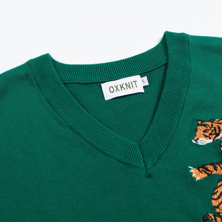 Women’s Vintage animal Knit Tee – Green V-Neck Top with Embroidered Detail