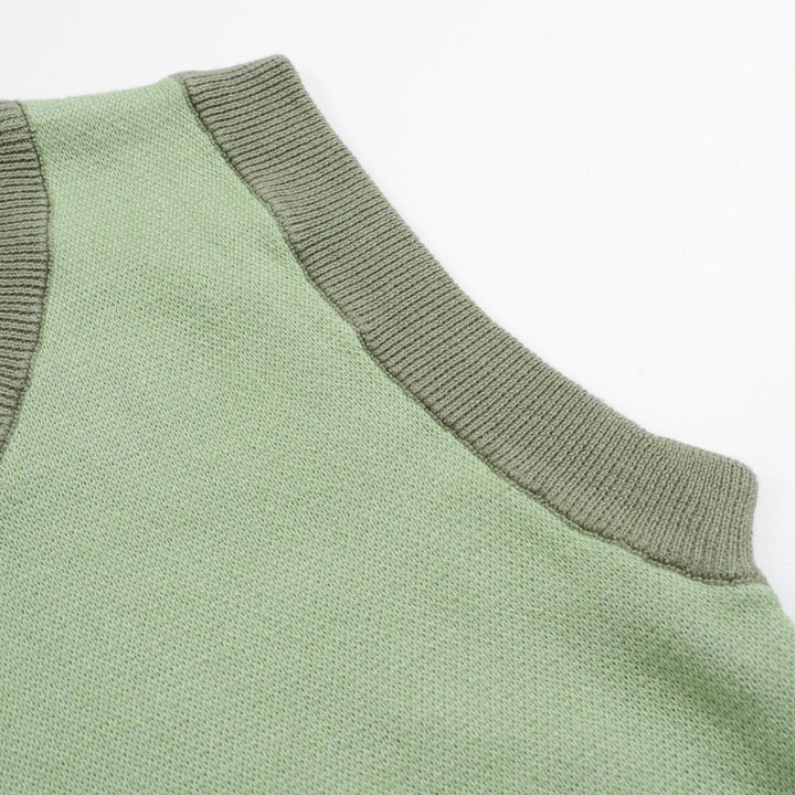 Grünes Blumen-Strickset für Damen mit blauem und weißem Blumendruck