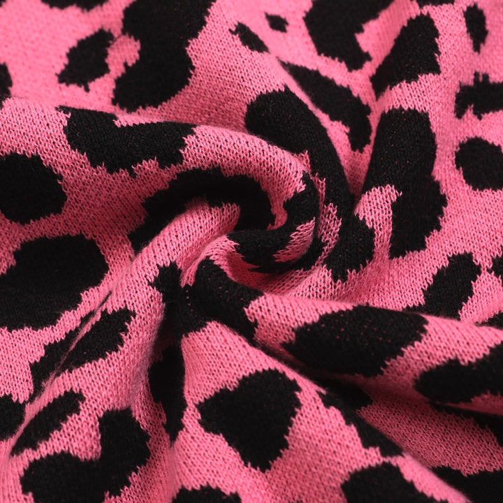 Grünes Damen-Strickset mit Leopardenmuster und rosa Leopardengrafik