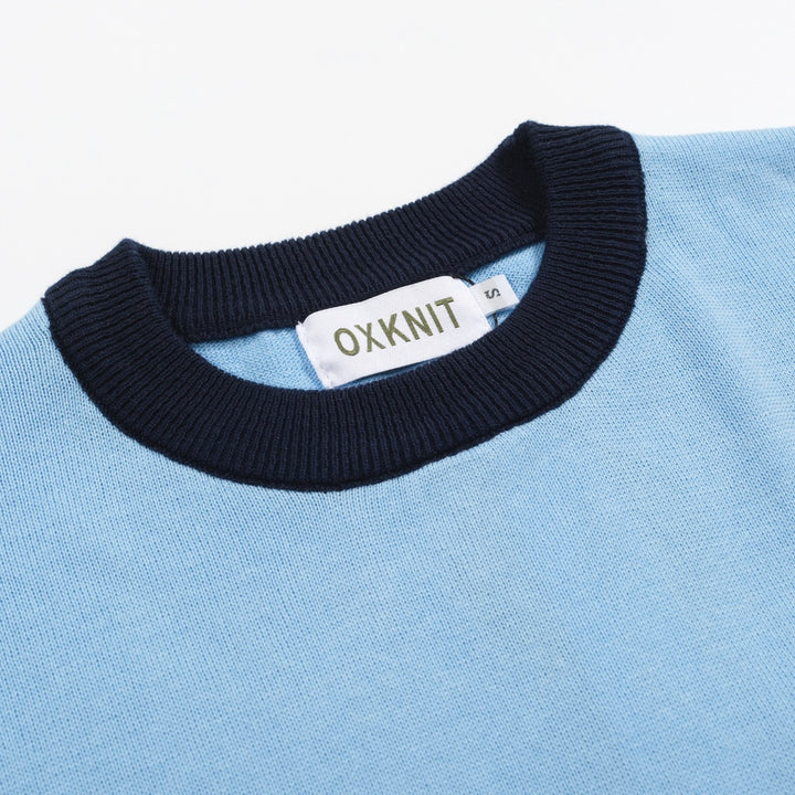 T-shirt masculina em malha jacquard azul listrada