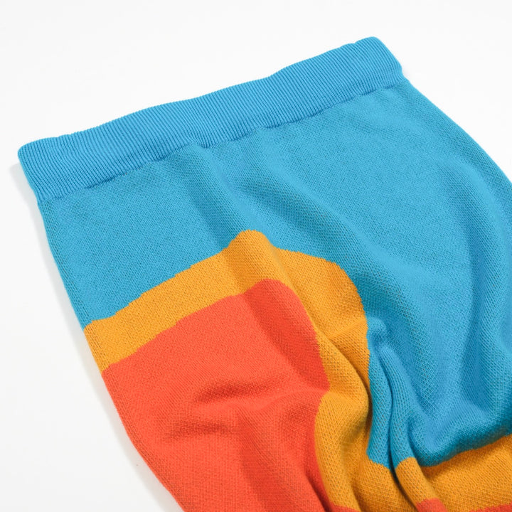 Set de punto gráfico azul y naranja de mujeres con diseño abstracto audaz