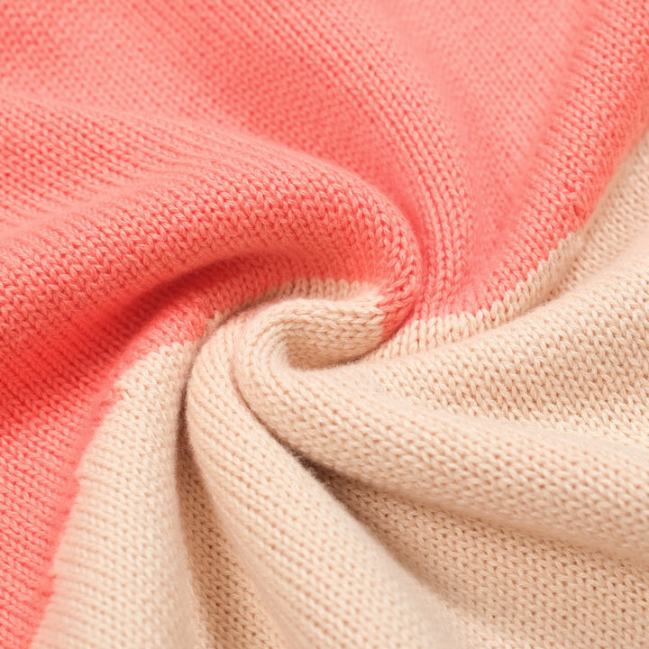 Kvinders retro-farveblokstrikkesæt med bløde pasteller i pink, blå og creme