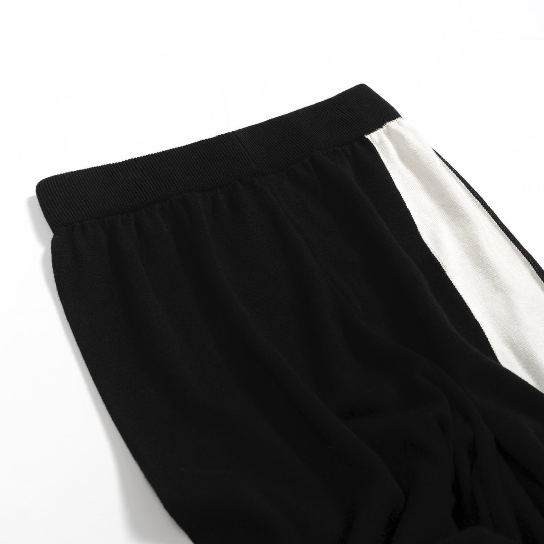 Women's black vintage striped vest knit suit