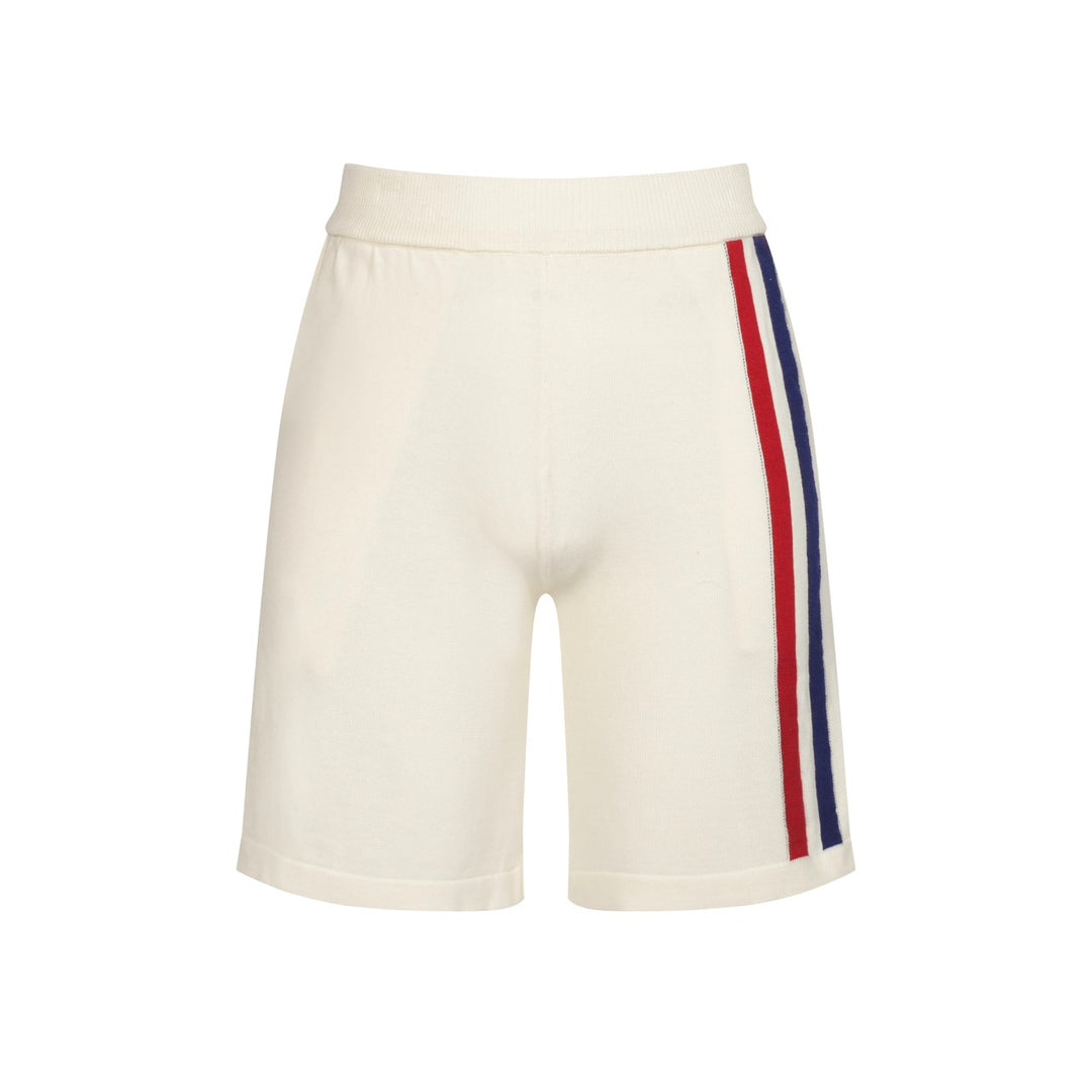 Terno masculino com shorts e cardigã listrado branco