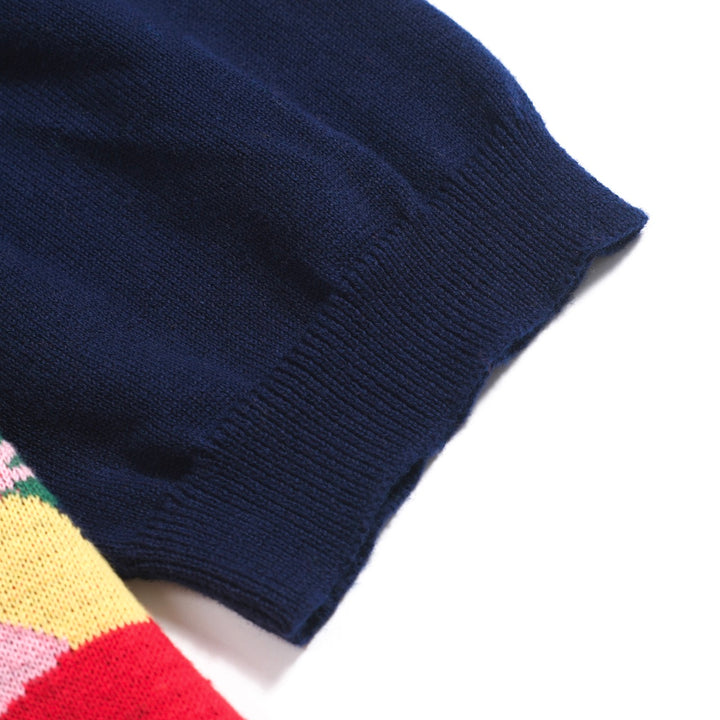 Marina para hombres Jacquard Polo de punto de punto en V de cuello en V -diseñado por Jessica Molina