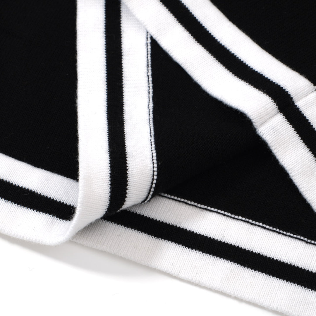 Retro Varsity stickad tröja för män – vintagesvart med vitrandiga detaljer