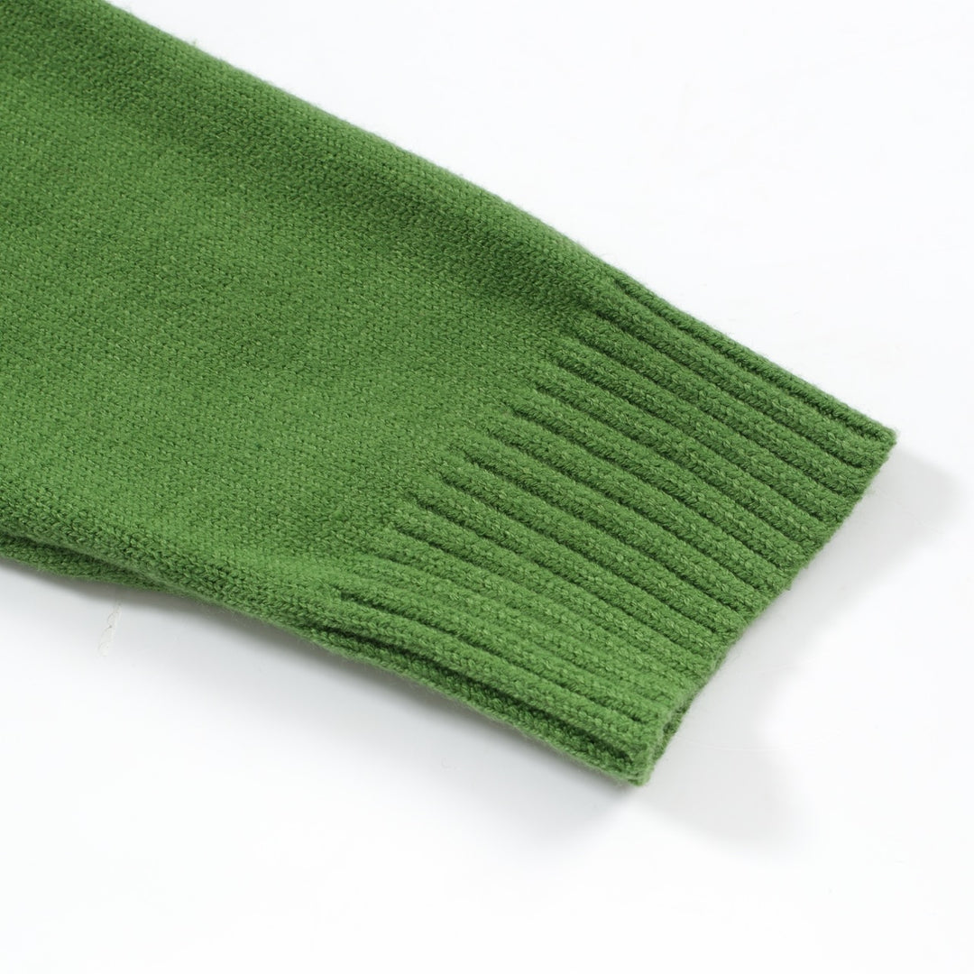 Suéter masculino de malha listrada anos 70 – verde com faixas multicoloridas