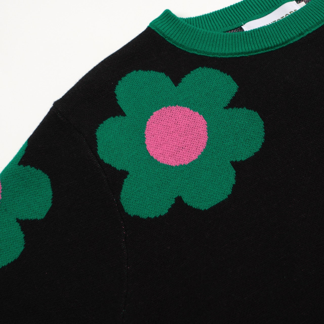 Women's green flower crewneck knit T-shirt