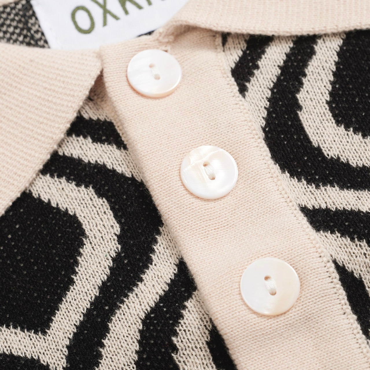 Men's Retro Knit Polo Shirt | Vintage Black & Beige