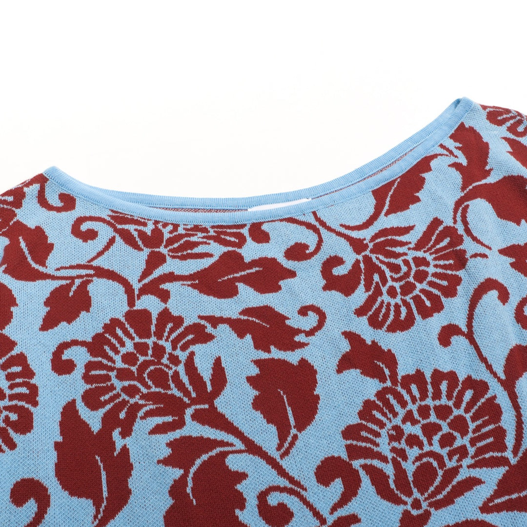 Women's blue slope-shoulder knit T-shirt - short version size
