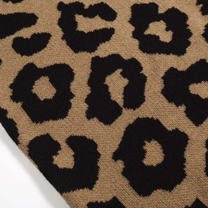 Men's brown leopard print vintage jacquard knitted cardigan