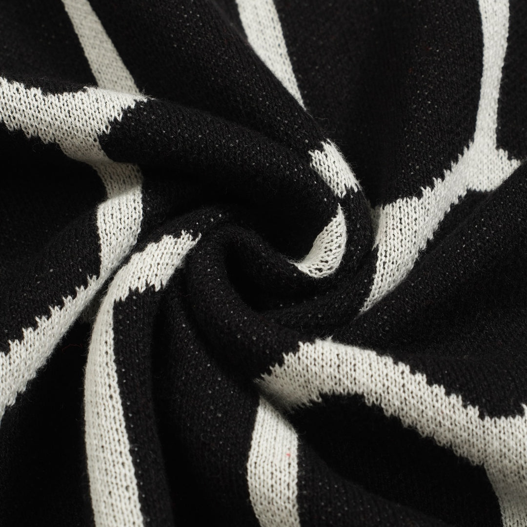 Men's black vintage design knitted V-neck polo shirt