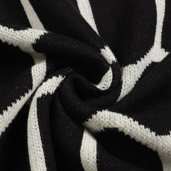 Men's black vintage design knitted V-neck polo shirt