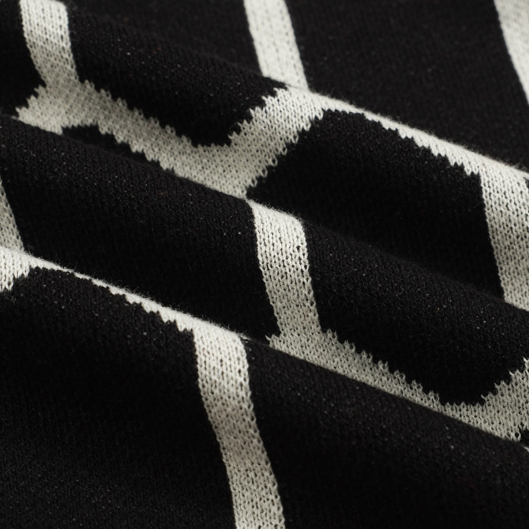 Men's black vintage design knitted V-neck polo shirt