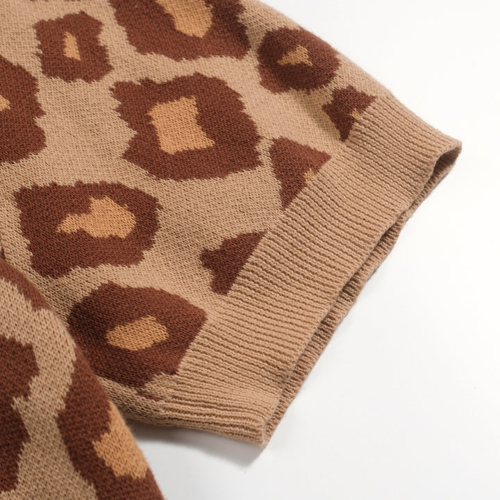 Polo de hombre de punto en jacquard con tigre y estampado de leopardo caqui