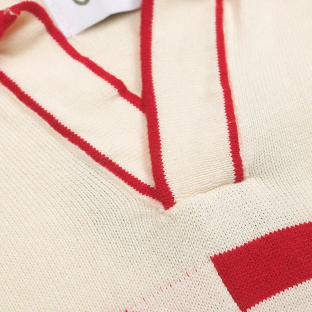 Weißes apricotfarbenes 1976-Strickpoloshirt mit V-Ausschnitt für Herren