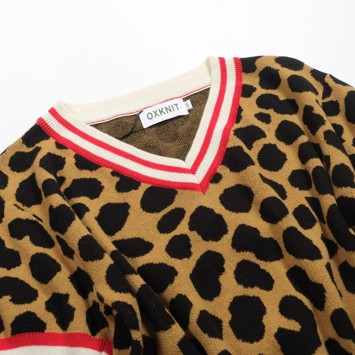 Camiseta de tejido de cuello en V de estampado de leopardo marrón femenino