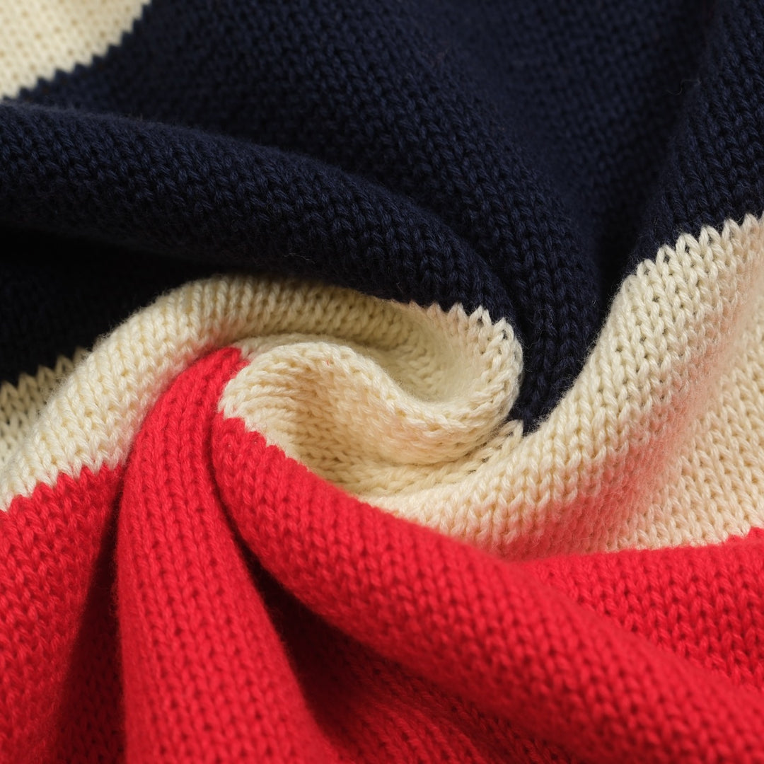 Flerfärgad randig pikétröja i retrostil för män