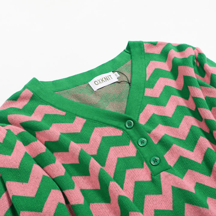 Grön tand randig ärm för kvinnor med V-ringad sticka