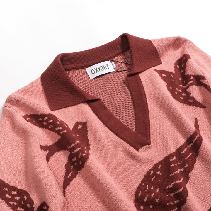 Kvinnors rosa svala jacquard stickat med V-ringad