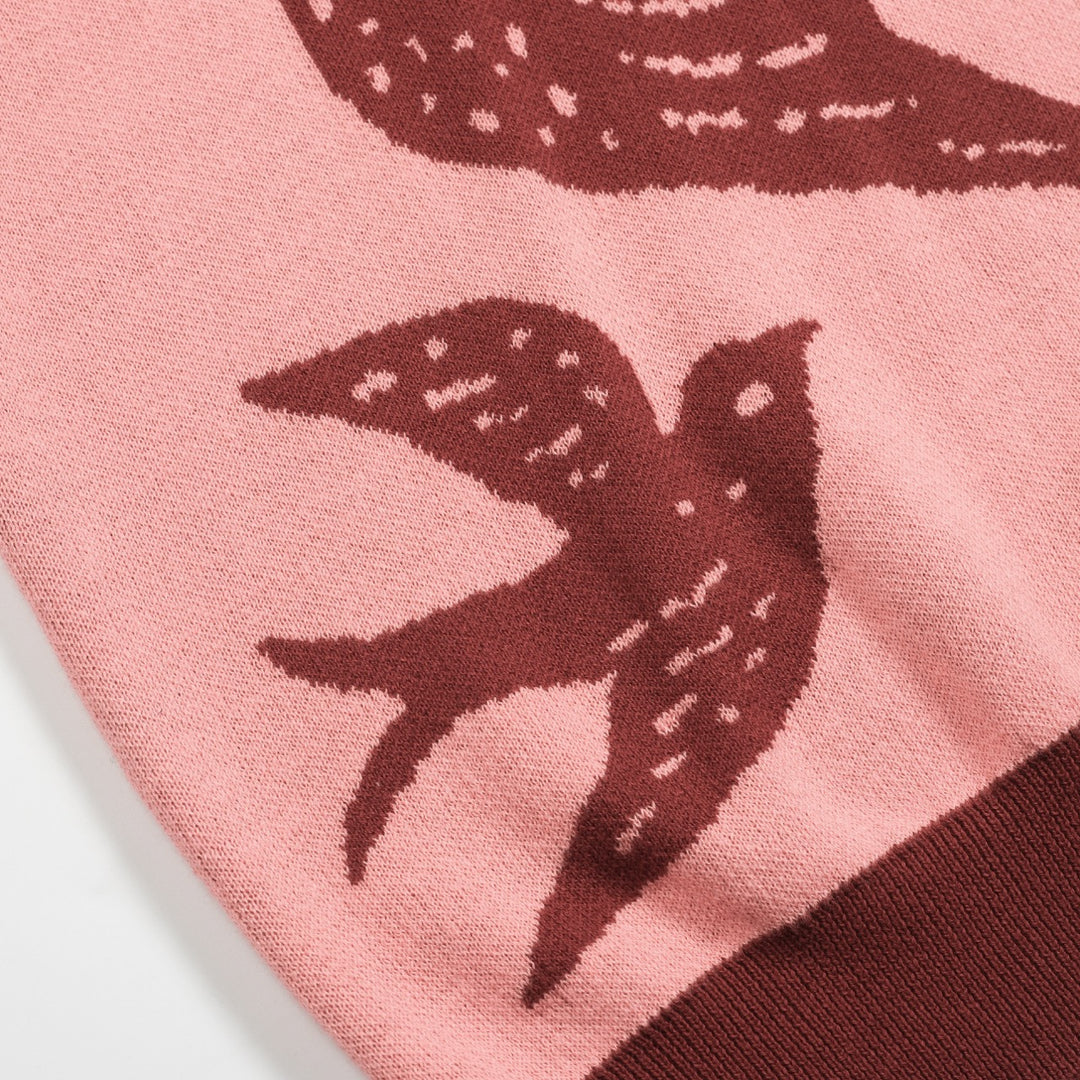 Kvinnors rosa svala jacquard stickat med V-ringad