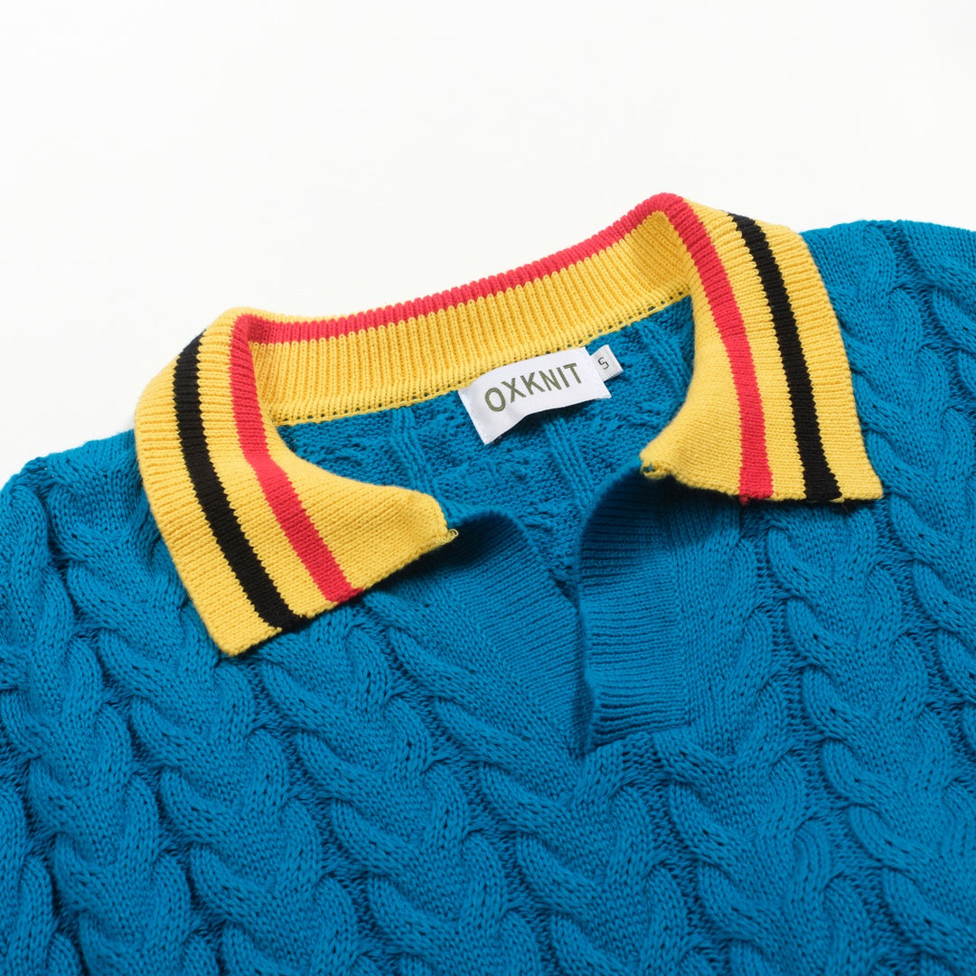 Jersey de punto azul con cuello de pico y estética retro para hombre