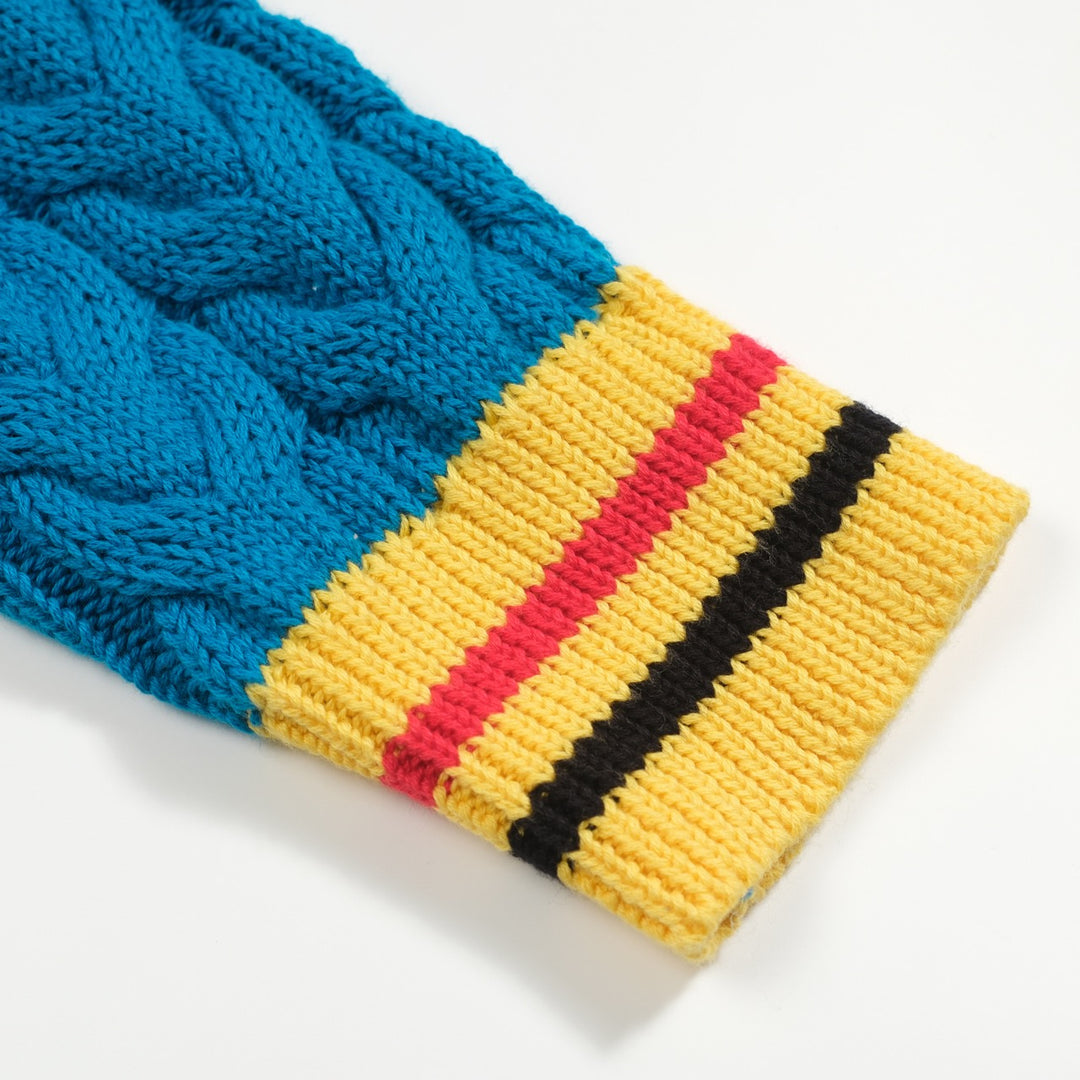 Jersey de punto azul con cuello de pico y estética retro para hombre