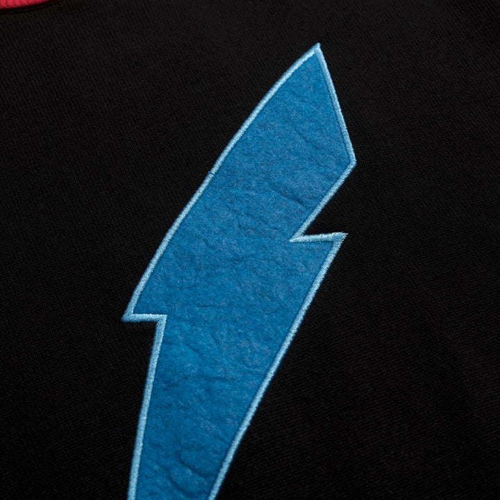 Svart klassisk lyn-brodert T-skjorte for menn