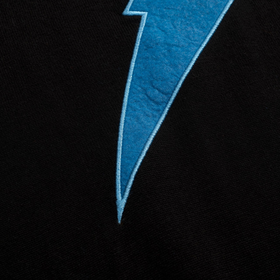 Svart klassisk lyn-brodert T-skjorte for menn