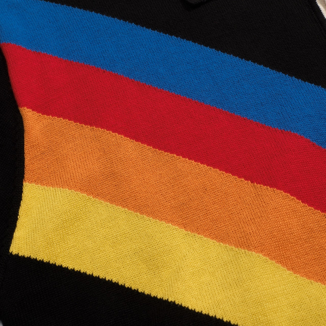 Ανδρική πλεκτή ζακέτα με μαύρη ρετρό ριγέ τέχνης