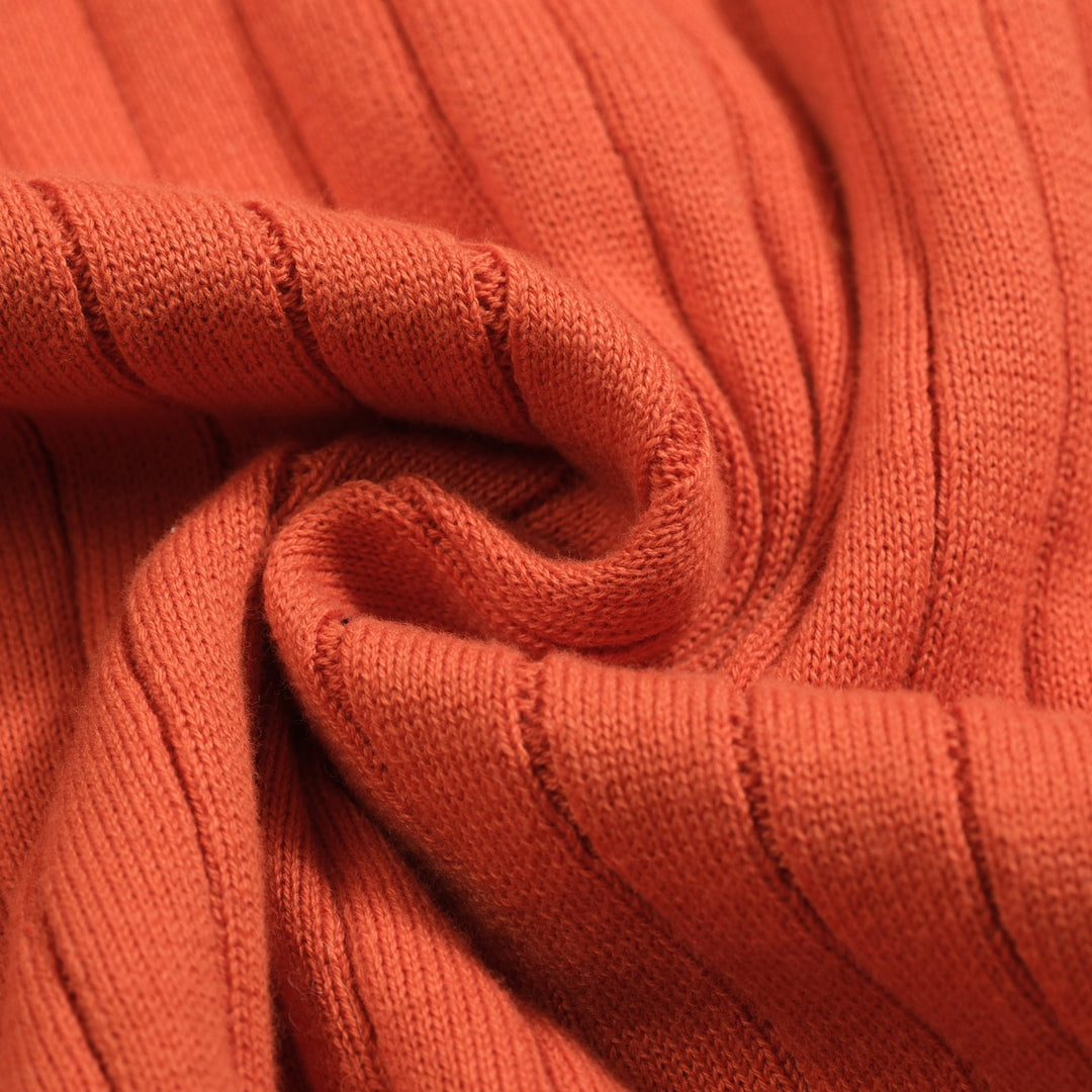 Polo de punto de rayas verticales naranja para hombre