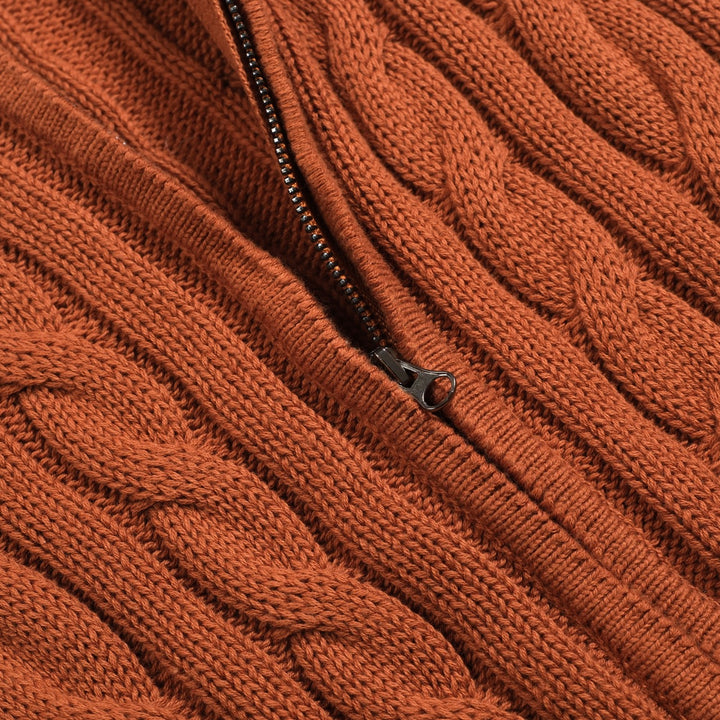 Brun, twiststickad kofta med dragkedja för män