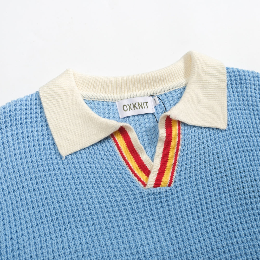 Polo da uomo in maglia preppy blu con scollo a V