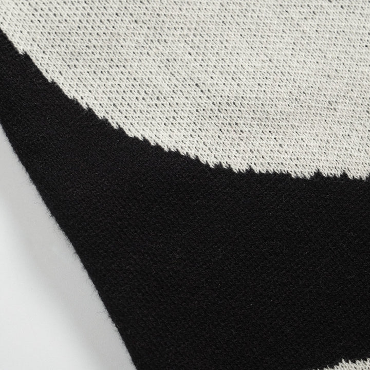 Saia feminina preta retrô floral estampada