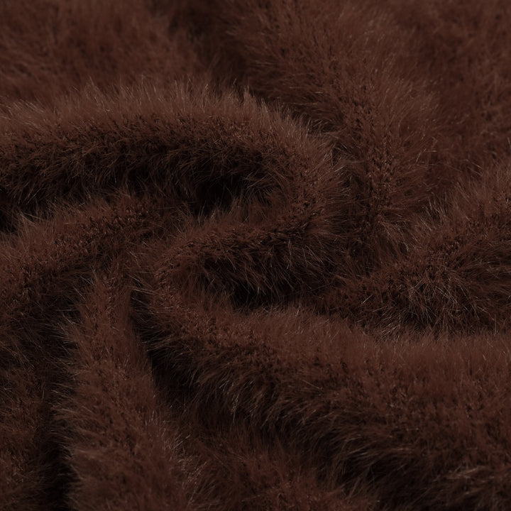 Polo de hombre con cuello de pico en punto felpa floral marrón