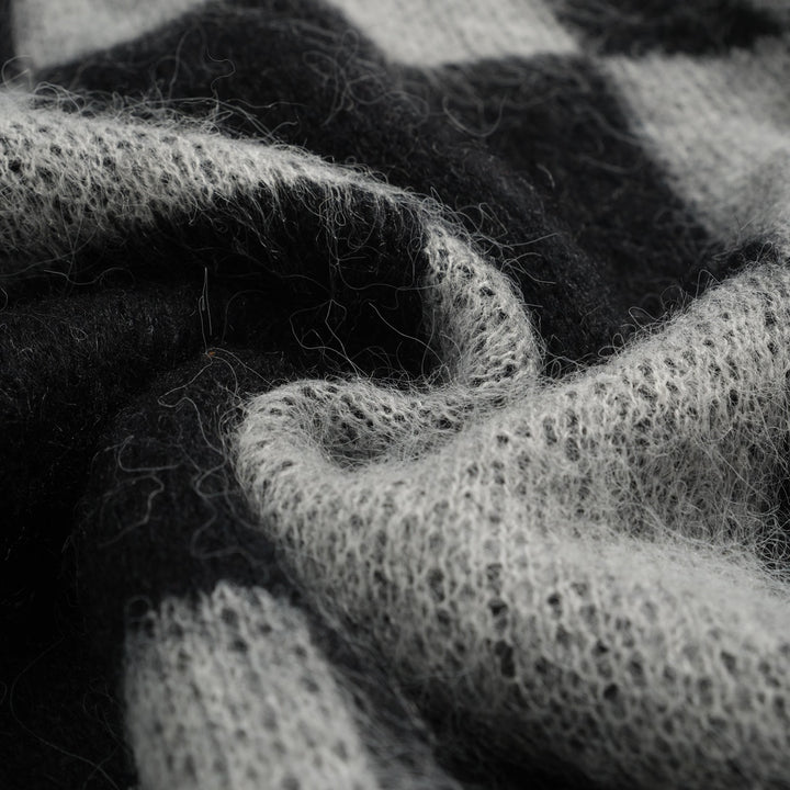 Men's black checkered plush knitted sweater