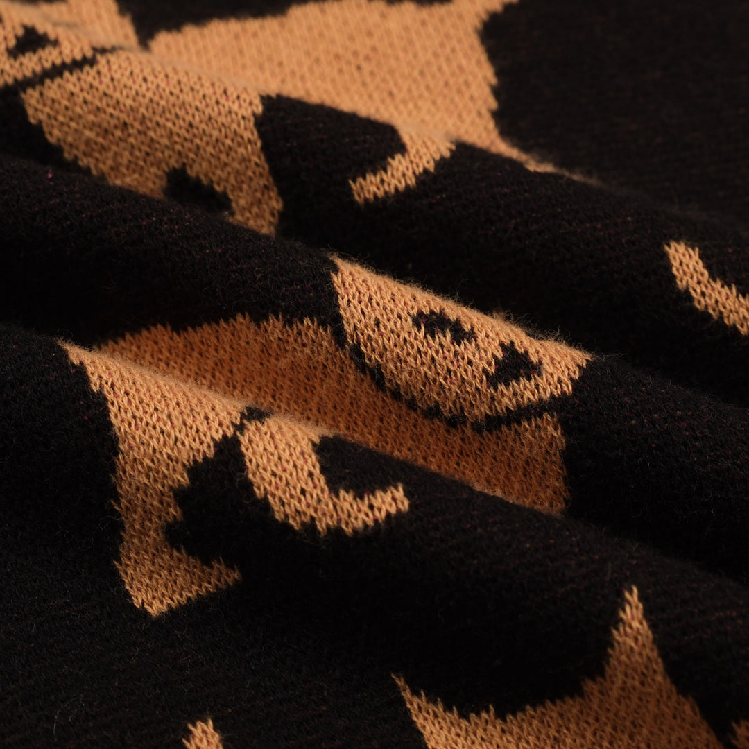 Jacquardstrikk i svart kattemønster for kvinner