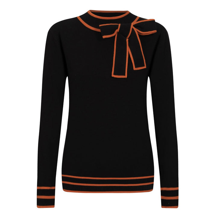 Polo da donna in maglia nera alla moda retrò street art