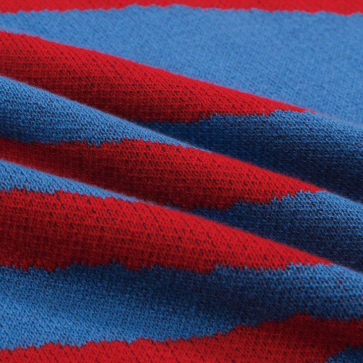 Stribet jakkesæt med broderet svaletop nederdel til kvinder