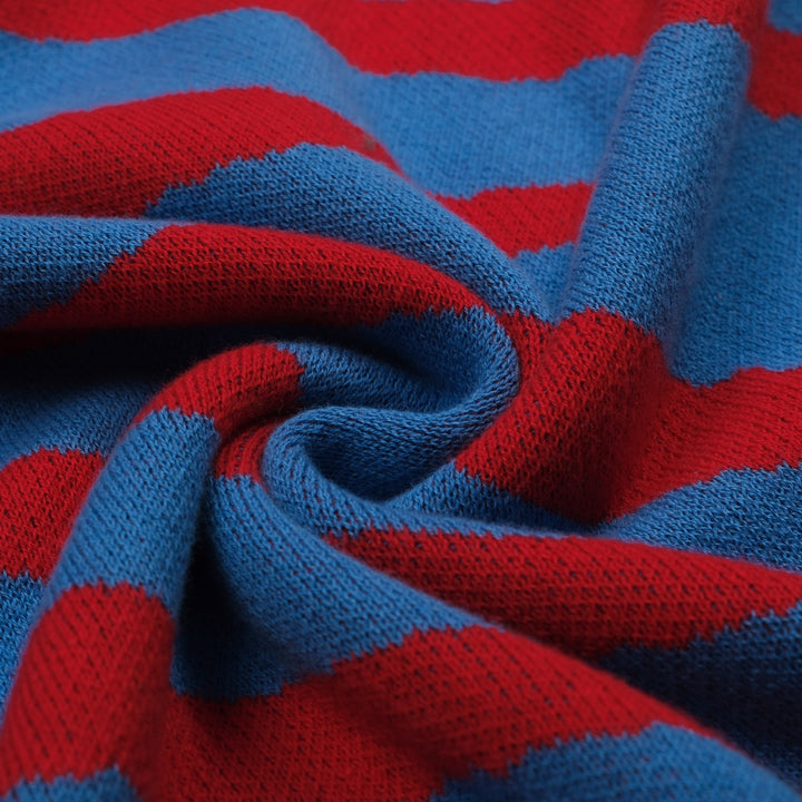 Stribet jakkesæt med broderet svaletop nederdel til kvinder