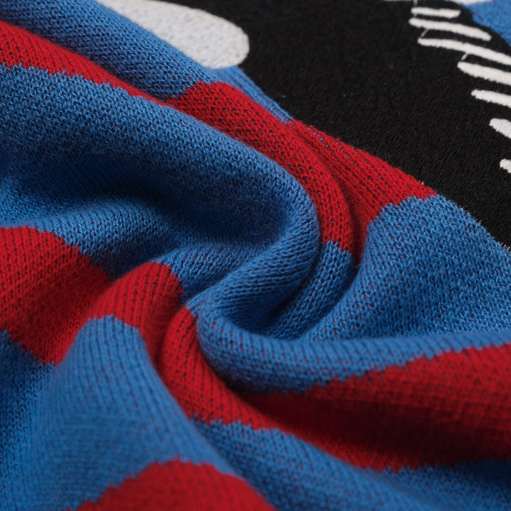 Stribet jakkesæt med broderet svaletop nederdel til kvinder