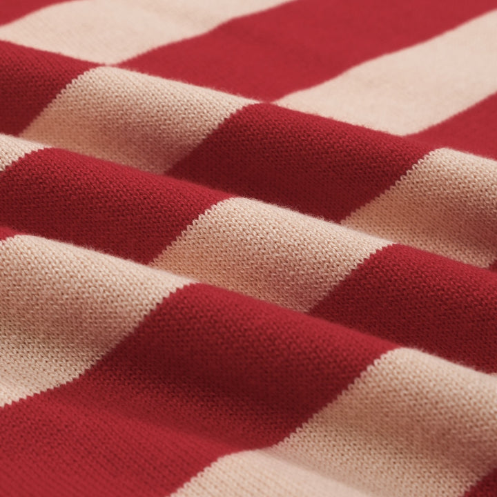 Jersey de mujer con manga abullonada y gato a rayas rojas